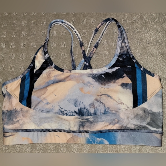 wear it to heart Other - Wear it to heart Sports Bra